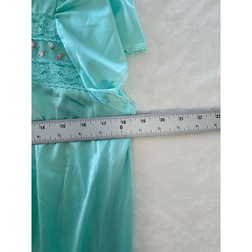 Vintage Vanity Fair Blue Nightgown with Lace Detail - Picture 3 of 6